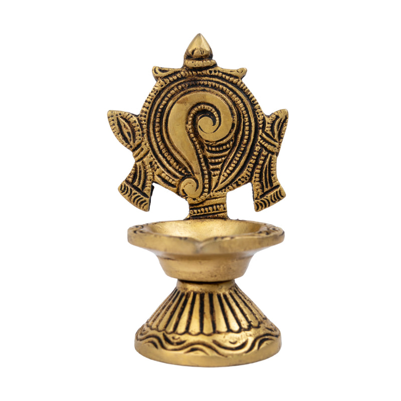 Brass Shank Diya - intricately designed brass oil lamp in the shape of a conch shell, golden finish, decorative home accent, symbolizes purity and spirituality, traditional Indian Diya, emits a radiant and calming glow, perfect for religious ceremonies and meditation, enhances spiritual ambiance and decor with a touch of serenity.