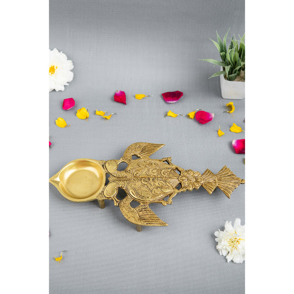 Brass Pooja Spoon - beautifully crafted brass spoon for religious rituals, ideal for offering sacred substances during prayers and ceremonies, golden finish, perfect for home puja setups and spiritual practices, symbolizes purity and devotion, enhances the sacredness of rituals, a functional and auspicious addition to your pooja essentials and religious artifacts.