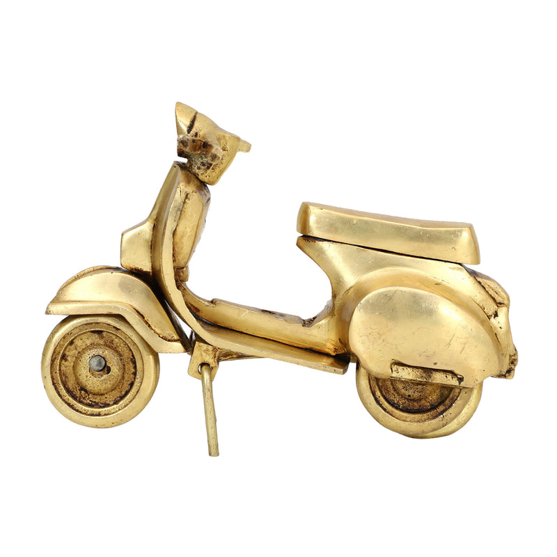 Brass Motor Vehicle - finely crafted brass model of a motor vehicle, exquisite detailing and craftsmanship, captures the essence of automotive design, adds a touch of elegance to your decor, ideal for car enthusiasts and collectors, available in various styles and models, a classic and timeless piece for automotive enthusiasts, a unique addition to your collection of brass sculptures and figurines, perfect for display in car showrooms, offices, or as a gift for automotive enthusiasts.